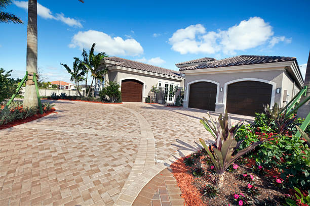 Best Driveway Paving Contractor  in Macdonnell Heights, NY